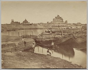 Brug van Boten over de Gumti Rivier nabij de Chattar Manzil en Fusseed Bakah of Oud Paleis