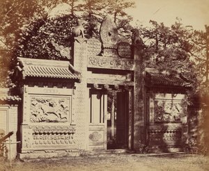 Exterieur van het Grafdepot bij Peking, Oktober 1860 door Felice Beato