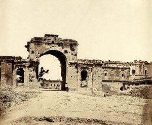 Poort naar de Residentie, Lucknow, 1858 door Felice Beato