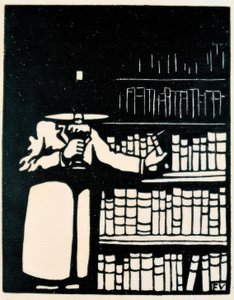 Boekenliefhebber met lamp in zijn bibliotheek
