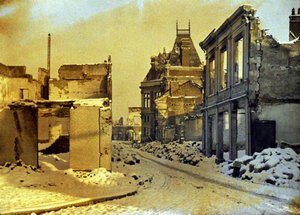 Chauny, Aisne, Frankrijk, 1917 door Fernand Cuville