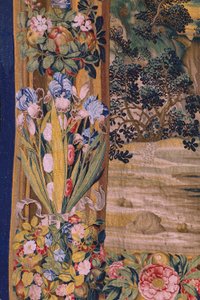 Vlaamse wandtapijt. Serie De Apocalyps: Sint-Michiel verslaat de draak. Atelier Willem Dermoyen, Brussel. Ca 1553-1555. (detail) door Flemish School