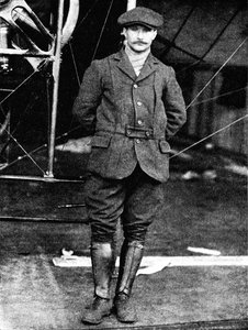Henri Salmet, de grote Bleriot-piloot, in Hendon, Londen, 1912 1933 door Flight Photo
