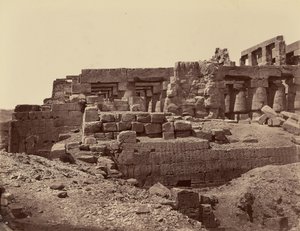 Ruïnes van de 3e pyloon van de Tempel (zuidoost) links (Karnak) Thebe door Félix Bonfils