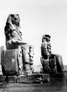 De Kolossen van Memnon, Thebe, Nubië, Egypte, 1878 door Félix Bonfils