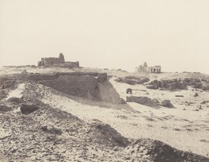 Assouan, ruïnes van de oude Arabische omheining, ten zuidoosten van de stad