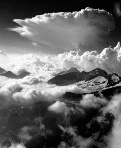 Beklimming van Breithorn, piek van de Monte Rosa bergketen. door Fosco Maraini