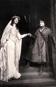 Dorothea Baird 1875-1933 en Harcourt Williams 1880-1957 in Paola en Francesca, 1907