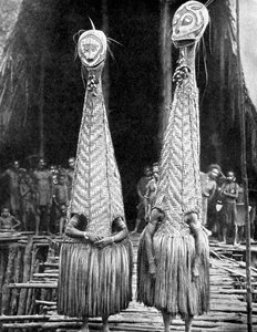 Goblinmaskers en vizieren gedragen als schoonheidsmiddelen, Papoea-Nieuw-Guinea, 1936