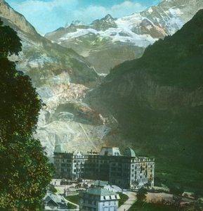 Bear Hotel, gletsjer en Fiescherhorn, Grindelwald, Zwitserland, eind 19e-begin 20e eeuw door Fradelle and Young