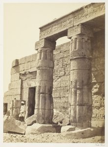 Portiek van de Tempel van Goorneh door Francis Frith
