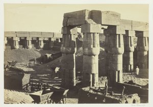 Gedeelte van de Grote Tempel (De Regeringsopslagplaats), Luxor door Francis Frith