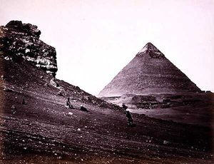 Tweede Piramide bij El-Geezah, vanuit het zuidoosten door Francis Frith