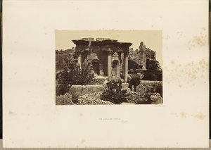 De ronde tempel, Baalbec door Francis Frith