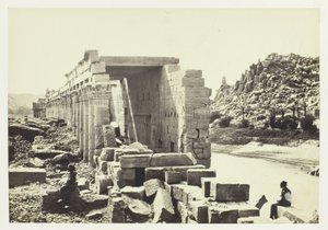 De zuilengalerij, eiland Philæ door Francis Frith