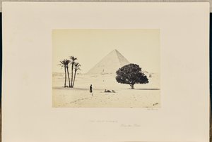 De Grote Piramide, gezien vanaf de vlakte
