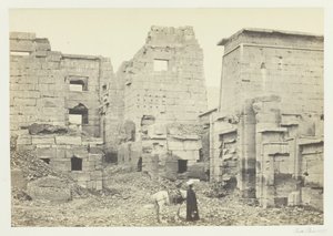 Het tempelpaleis, Medinet Haboo, 1857 door Francis Frith