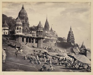 [Ganges rivieroever en Manikarnika Ghat]. door Francis Frith and Co.