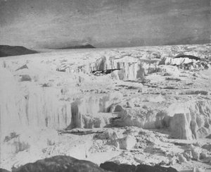 De Koettlitz-gletsjer, net ten noorden van Heald Island, met ijsnaalden, circa 1911