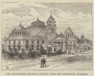 Het Devonshire Hospital, Buxton, met het extra gebouw door Frank Watkins