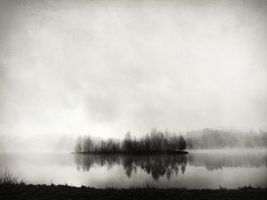 Weerspiegeling op Misty Island door Franz Bogner