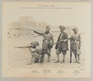 De Khyber Rifles, circa 1900 door Fred Bremner