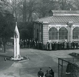 Wapenstilstandsdag bij het Oorlogsmonument, London Zoo, 11 november 1923