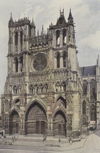 Amiens, gevel van de kathedraal door French Photographer