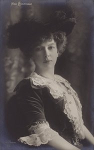 Cecile Chaminade, Franse pianiste en componiste door French Photographer