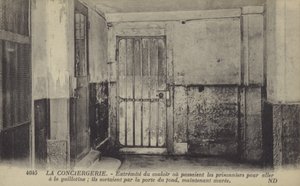 Conciergerie (zwart-wit foto) door French Photographer