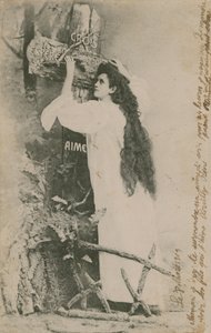 Crois Espere Aime (Geloof Hoop Liefde). Ansichtkaart verzonden in 1913 door French Photographer