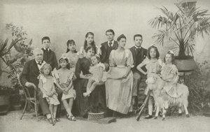 Ferdinand De Lesseps, met zijn vrouw en kinderen door French Photographer