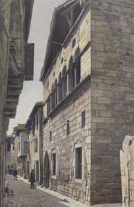 Figeac, Huis uit de 13e eeuw (Rue Hortabadial) door French Photographer