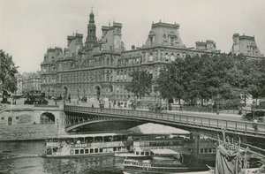 De Arcole Brug en het Stadhuis