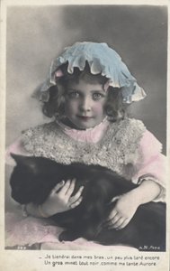 Klein meisje met een kat