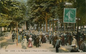 Lyon, La Place Bellecour op het uur van de muziek