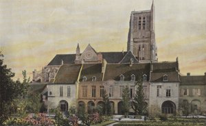 Meaux, kathedraal, noordgevel en bisschoppelijk paleis