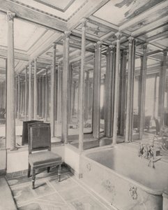 Parijs: Badkamer, Gebouw van de Duitse Ambassade door French Photographer