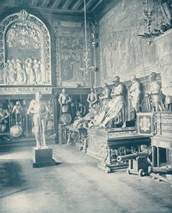 Parijs: Musée Spitzer, Wapenhal door French Photographer