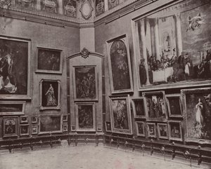 Parijs: De Salon Carré van het Louvre door French Photographer