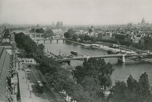Perspective sur la Seine, vue prise du Pavillon de Flore (fotogravure)