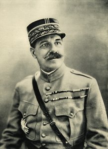 Portret van Generaal Pierre Emile Berdoulat (1861-1930), 20e eeuw door French Photographer