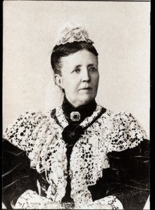 Portret van Sophia van Nassau (1836-1913), Koningin-gemalin van Zweden en Noorwegen door French Photographer
