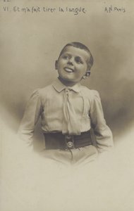 Portret van een kleine jongen door French Photographer
