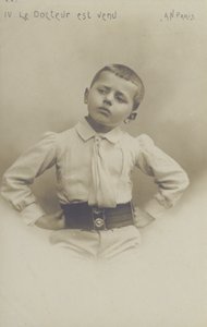 Portret van een kleine jongen door French Photographer