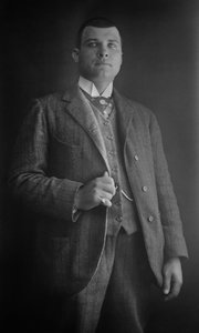 Portret van een man, regio Bourmont in Haute-Marne, circa 1880. Fotografie. Ducos Collectie.