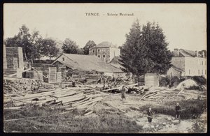 Ansichtkaart met de zagerij Reviraud in Tence, Haute-Loire, ca.1900 door French Photographer