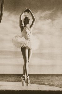Rosella Hightower in Het Zwanenmeer, uit Grand Ballet de Monte-Carlo, 1949 door French Photographer