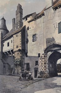 Saint-Benoît-du-Sault, Stadspoort en belfort