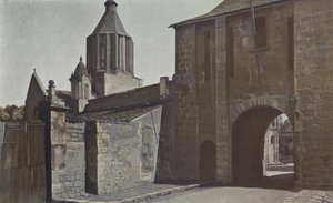 Surgeres, Stadspoort en Kerkkloktoren